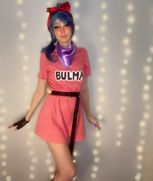 Bulma cosplay 🐉🐉🧡 I just started cosplay recently, and I’d love any advice from other cosplayers 🙂 by OnlyAshleyEllisFans