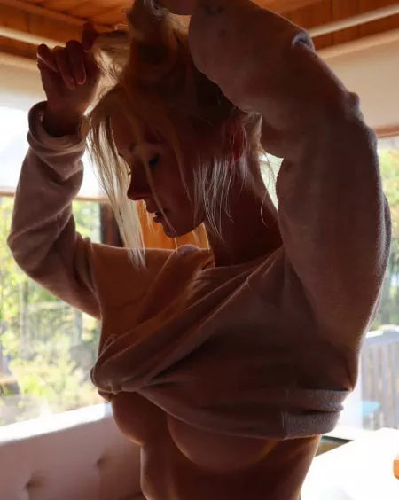 Bunched up a bit by altbubblr