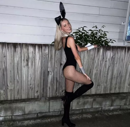 Bunny by goonagedaydream