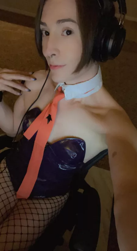 Bunny wants attention by SoulFluff