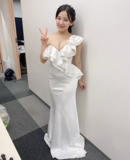 Bursting out by Tanaka_kun_desu_ka