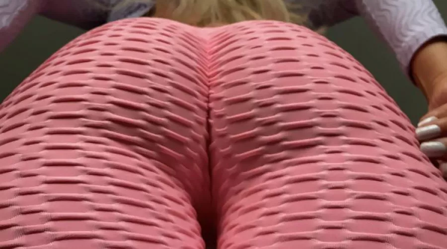 Bury your face in it by Aliceb2000