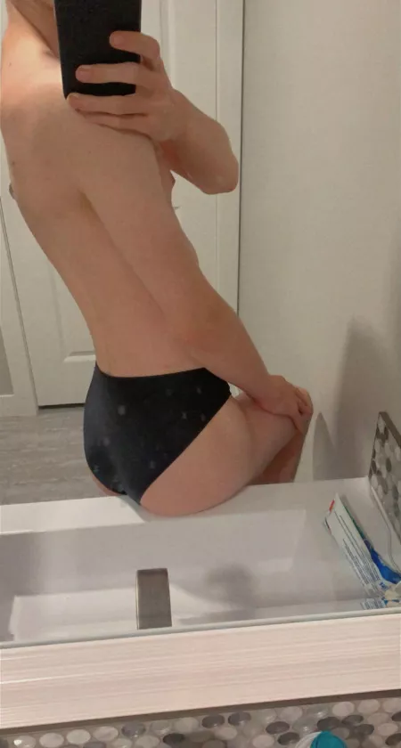 Bussy or something I can’t think of a title by -Anonfemboy-