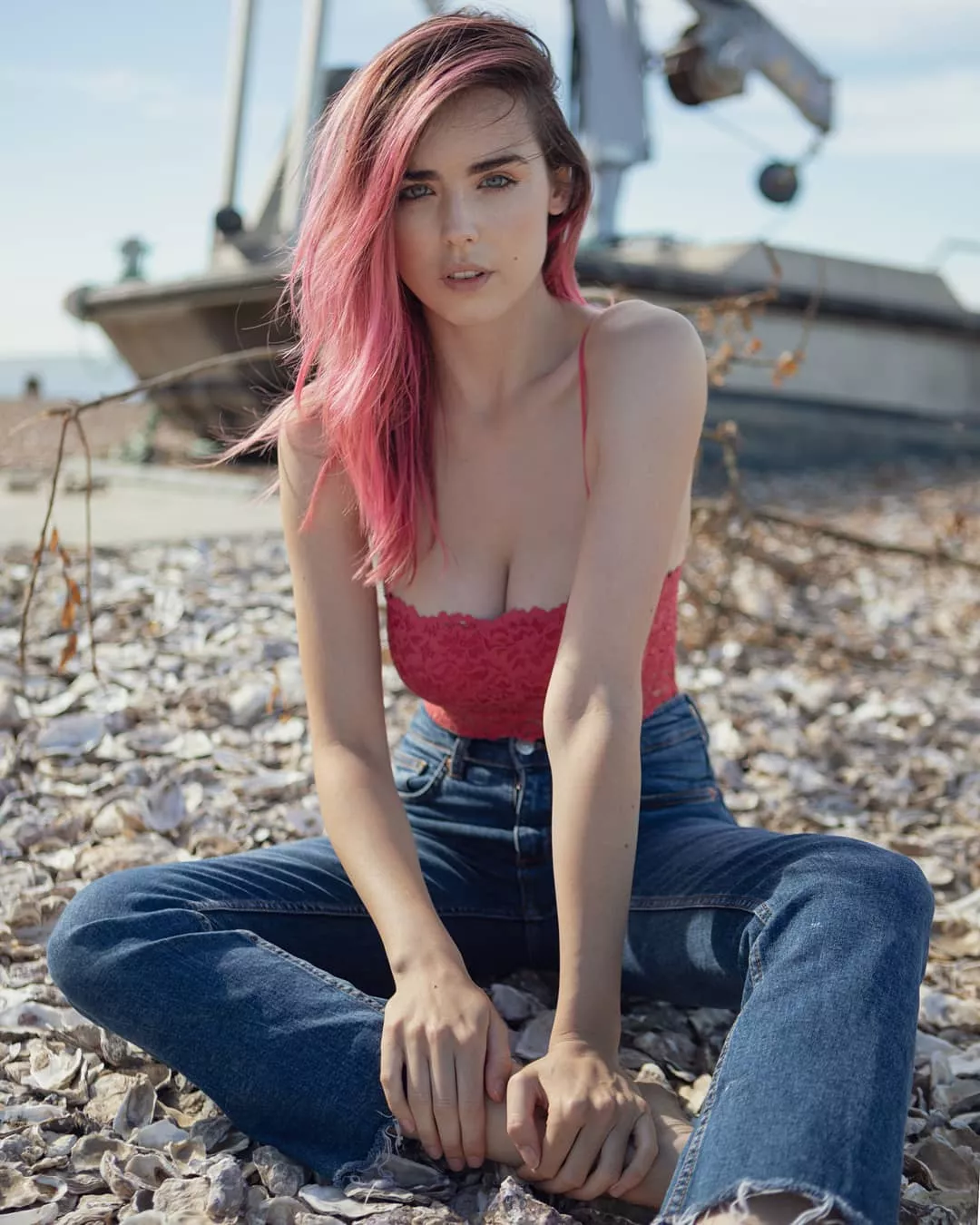 Busty posted by Blankbanana