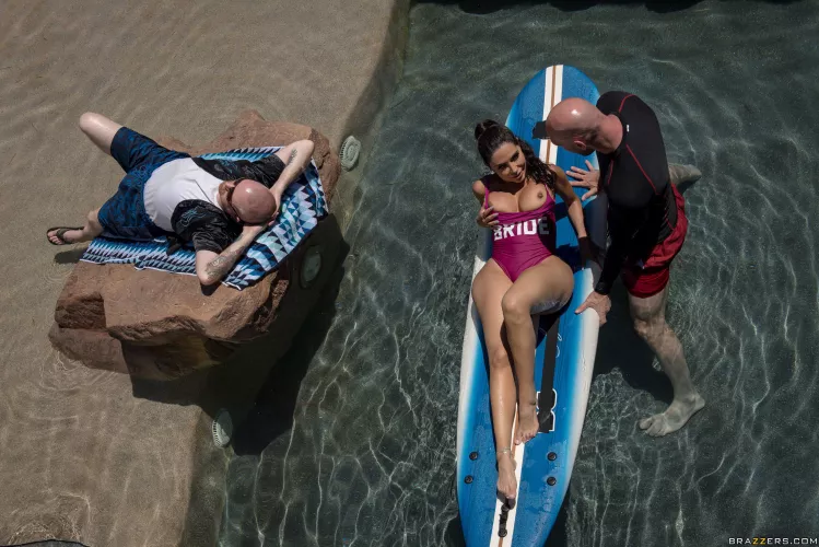 Busty Babe by vfun2gether