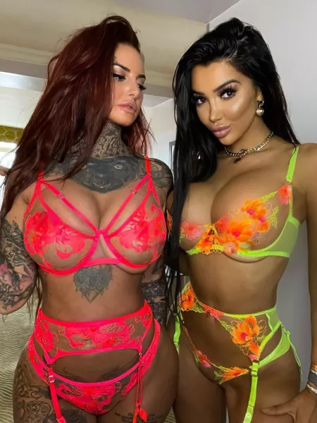 Busty bimbo dolls by zolkoo73