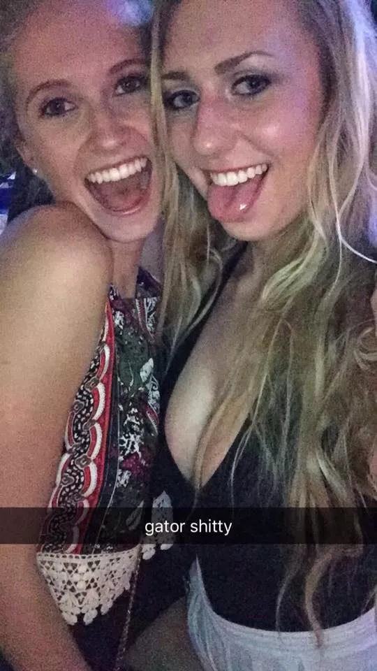 Busty Blonde posted by aabbccdefg