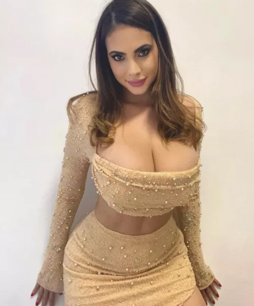 Busty brunette by bbc4celeb