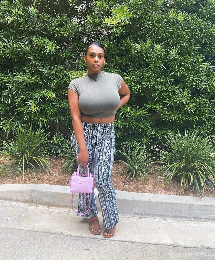 Busty posted by pornostem