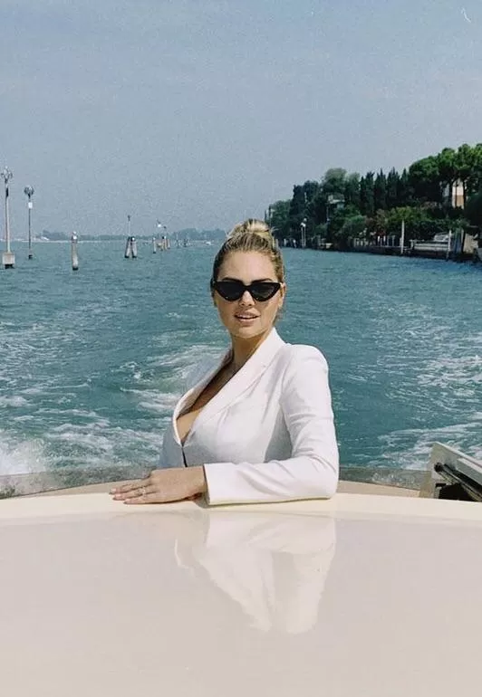 Busty lady posted by DannyT800