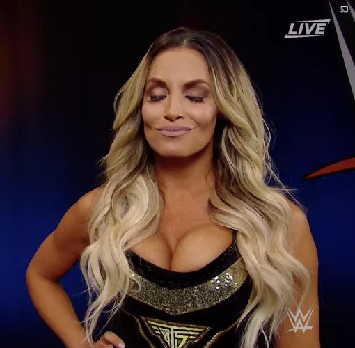 Busty MILF Stratus! by TorrieStratus23