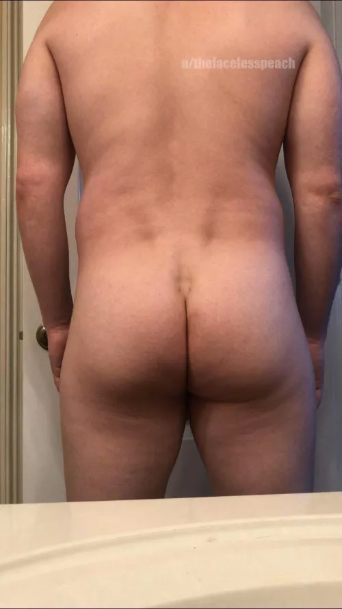 Butt by TheFacelessPeach