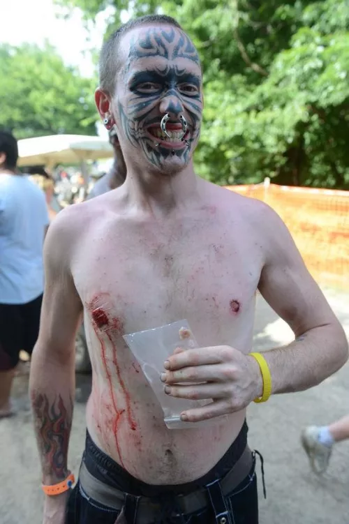 Buy one, Get one free by kinkykat977