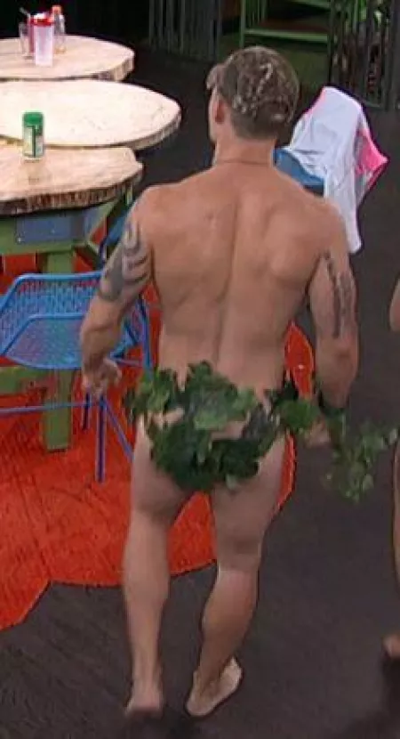 Caleb bb16 most of his ass (w/o the crack :,c) by zacharythoden