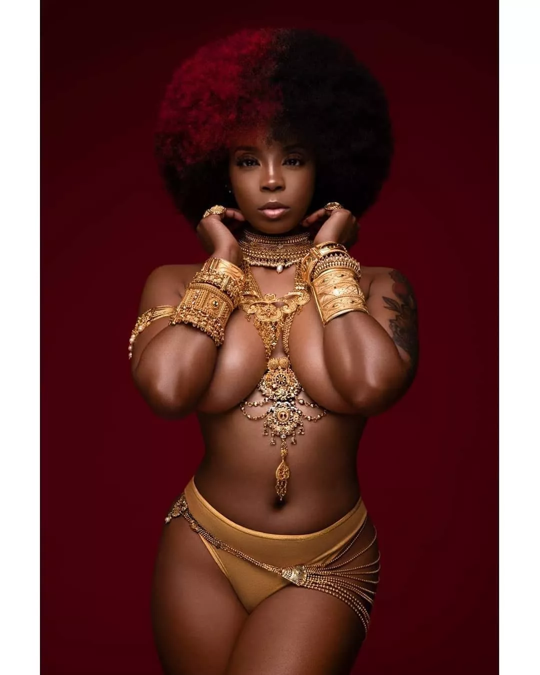 @callme_trice posted by pornostem