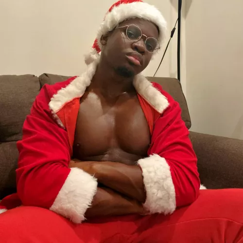 Came a little late but I'm still here by somethinsomethingbi