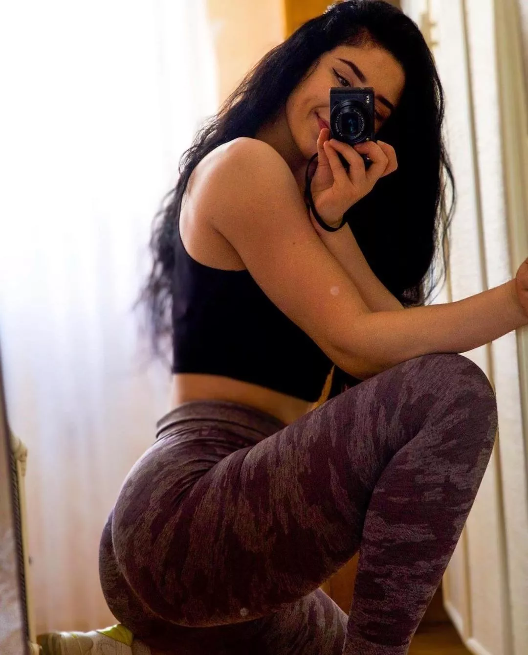 camouflage leggings posted by KoToPisaPoMomGrobu