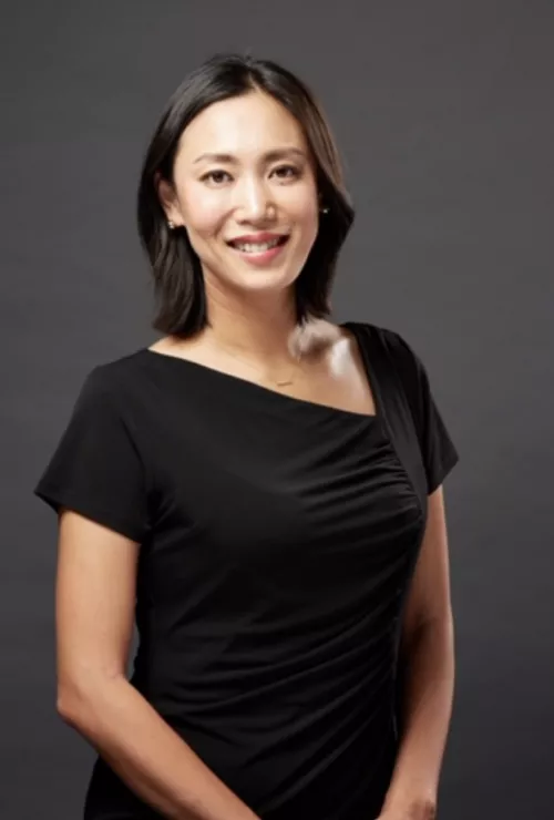 Can a 39 year old still qualify as office crush? by Yui1982