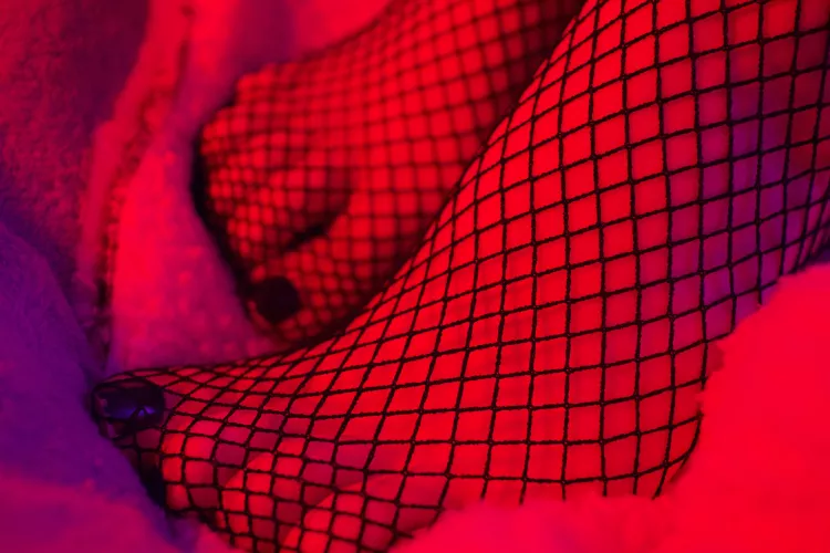 Can anybody rub my feet? by BucksCpl21