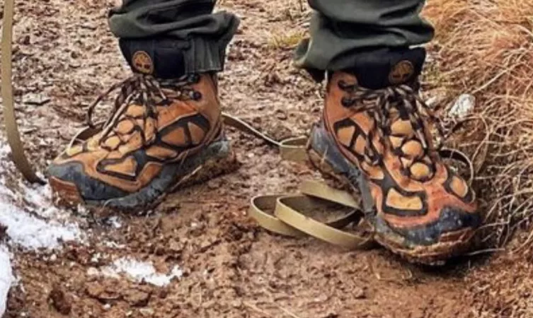 Can anyone help identify these hiking boots? by justingains