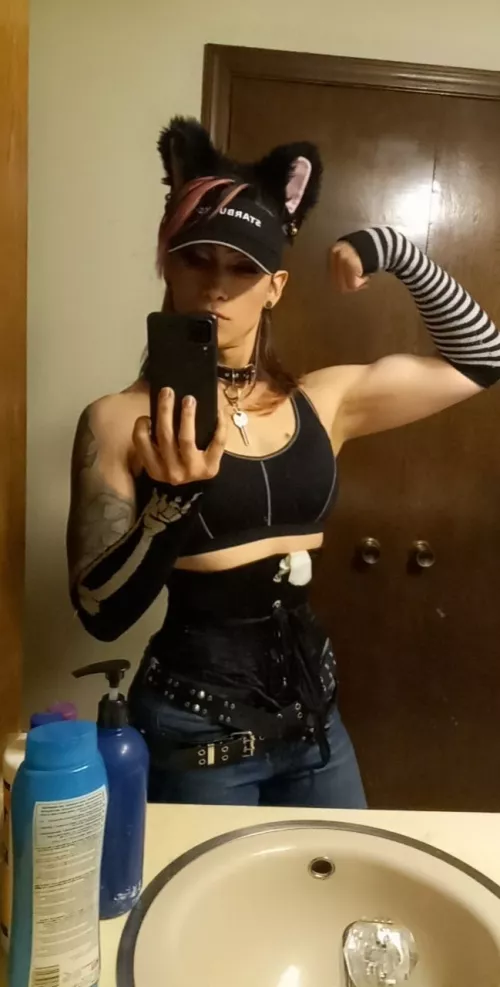 Can I be a stronk femboy? 🥺 by Valentine_T-girl