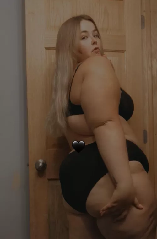 Can I be you BBW girlfriend 🖤💋 by Agile-Education-9925