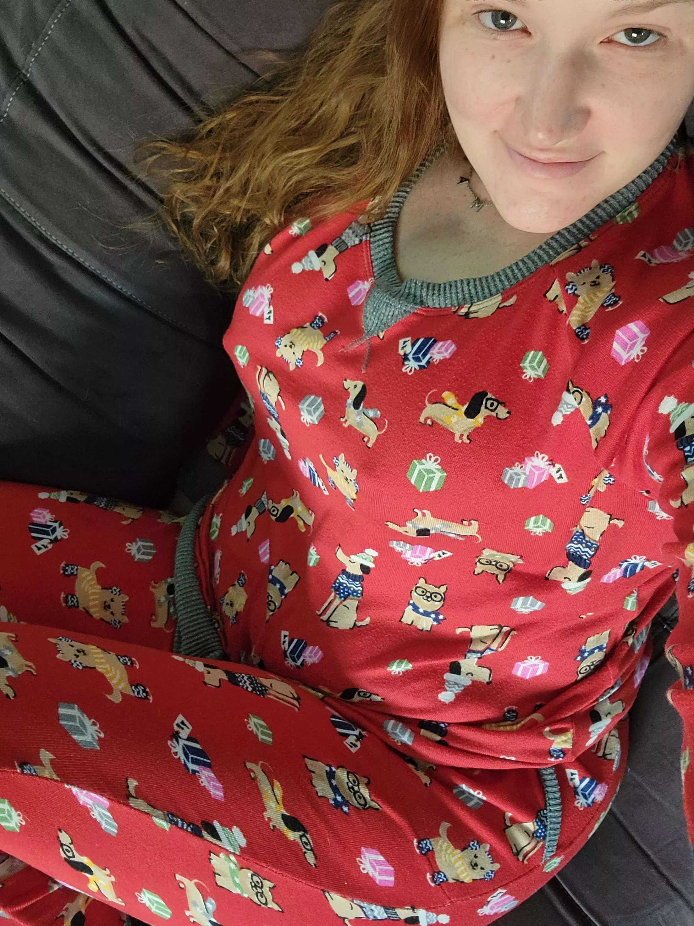 Can I be you present on Christmas morning??? posted by GoddessTaylor33