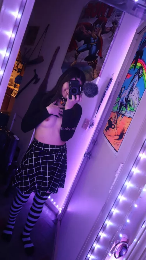 can i be your Asian gf to give you emotional support and love? by tiedyedicorn