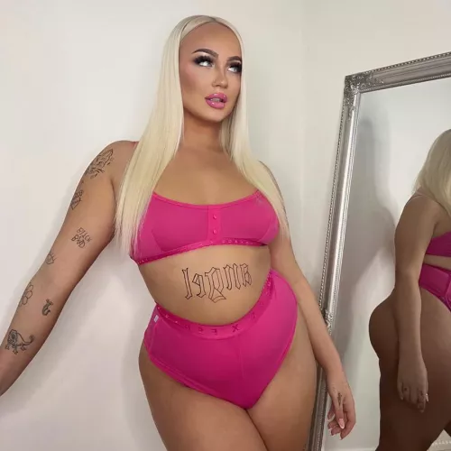 Can I be your barbie fuckdoll? by PAWGtiffany