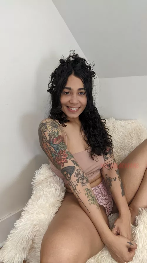 Can I be your curly haired gf? by TarooRooot