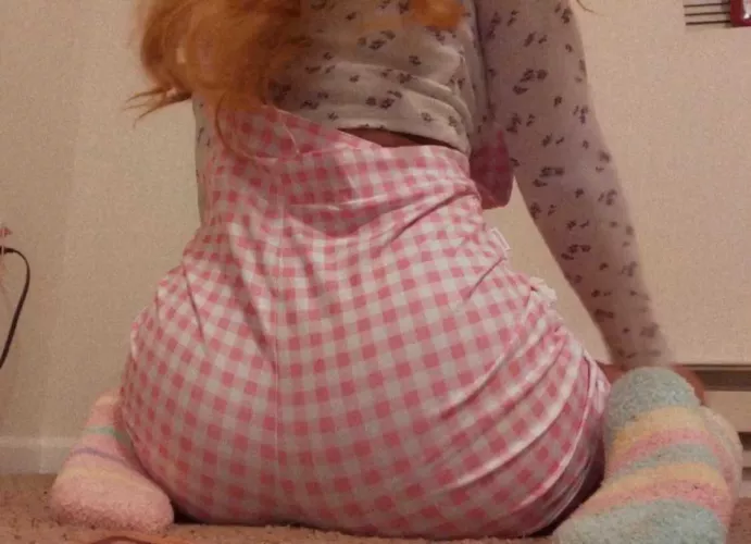 Can I be your cute little girl ? by Notsodarlingg