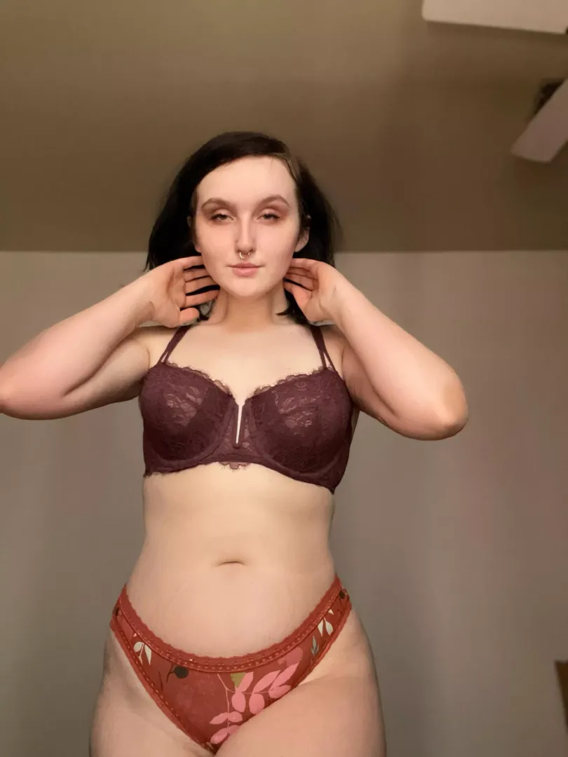 can i be your dessert tomorrow? 🍁🍂 posted by mentholnewportss