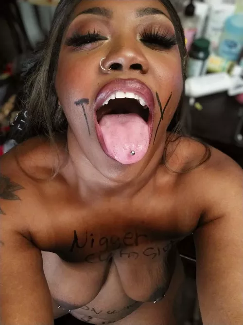 Can I be your favorite toy? by SweeeetCaramella