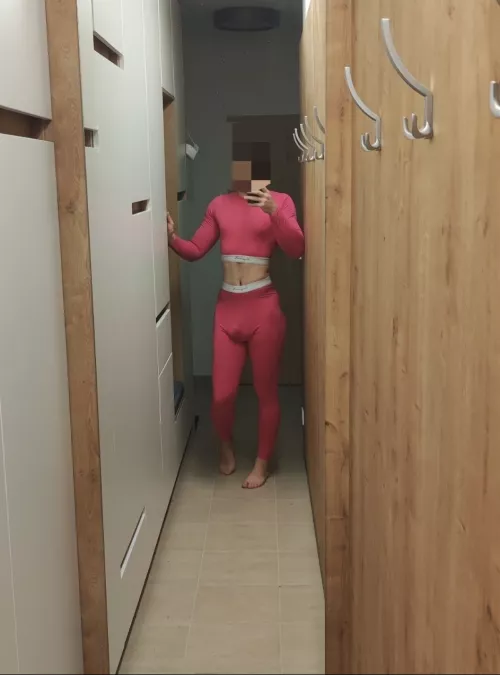 Can I be your girl nextdoor 😏 by wraithze