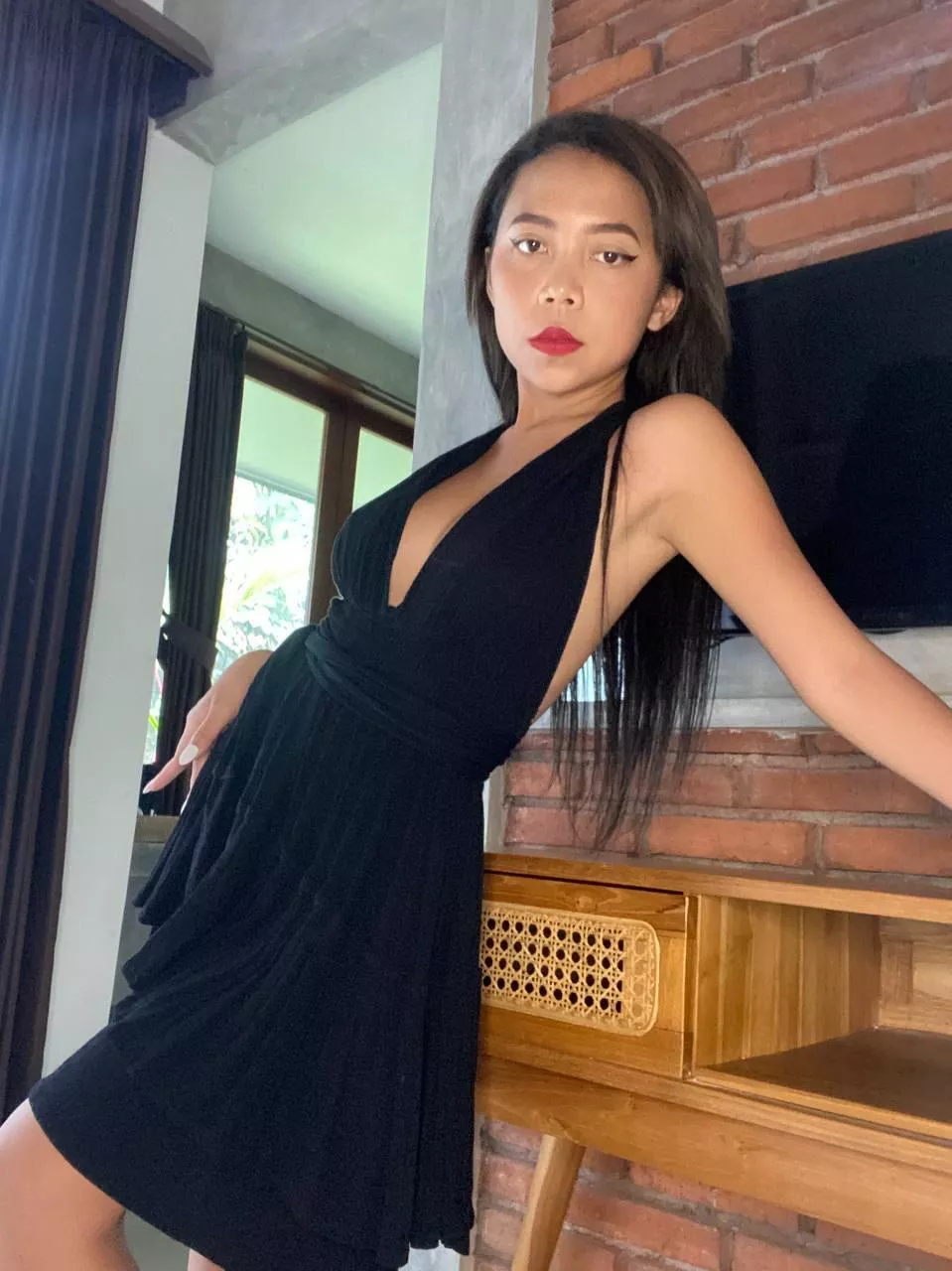 Can I be your girlfriend? posted by Natural_Ad_7914