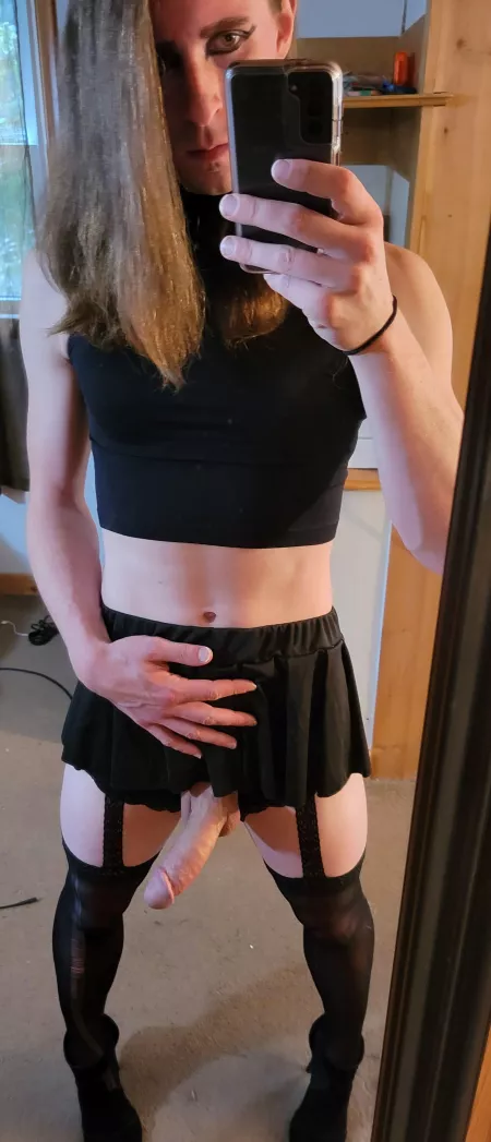 Can I be your girlfriend tonight? by gwghost42