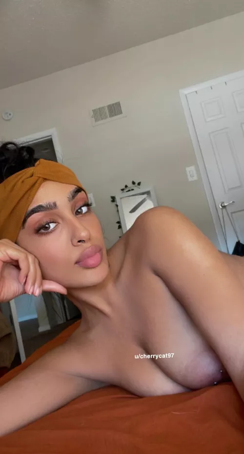 Can I be your pakistani fuck doll?🥺 by cherrycat97