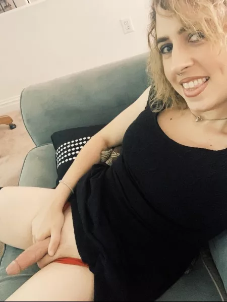 Can I be your pretty girl? by Patiinook