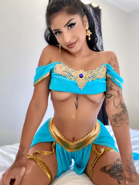 Can I be your Princess Jasmine fuckdoll? 🥺 by slaysheslays