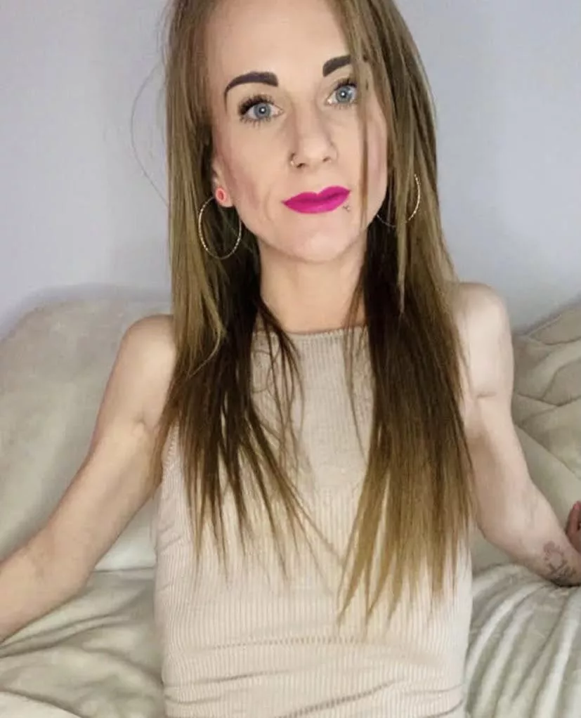 Can I borrow a kiss, I promise I’ll give it back 💋 posted by Kaylamarieoxxo