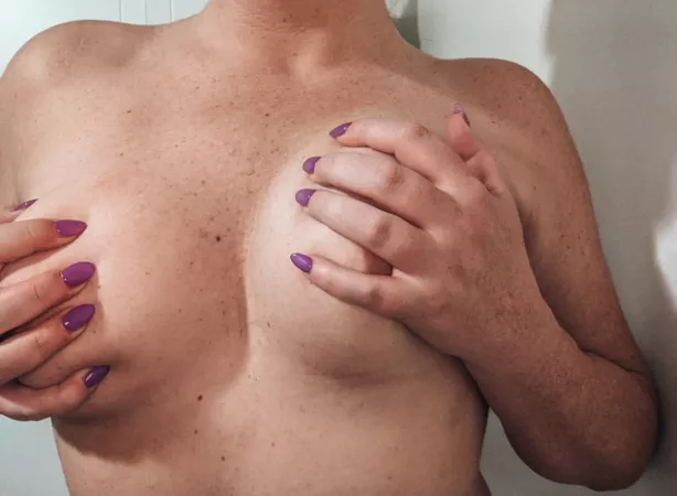 Can I borrow your hands? by grneyetenn