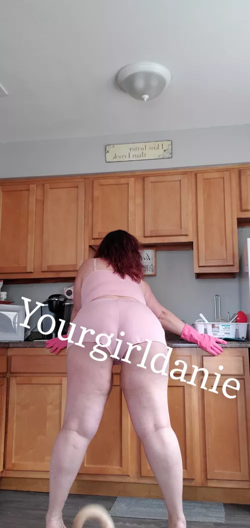 Can I cum clean up for you 🍑🔥😈 by yourgirldanie