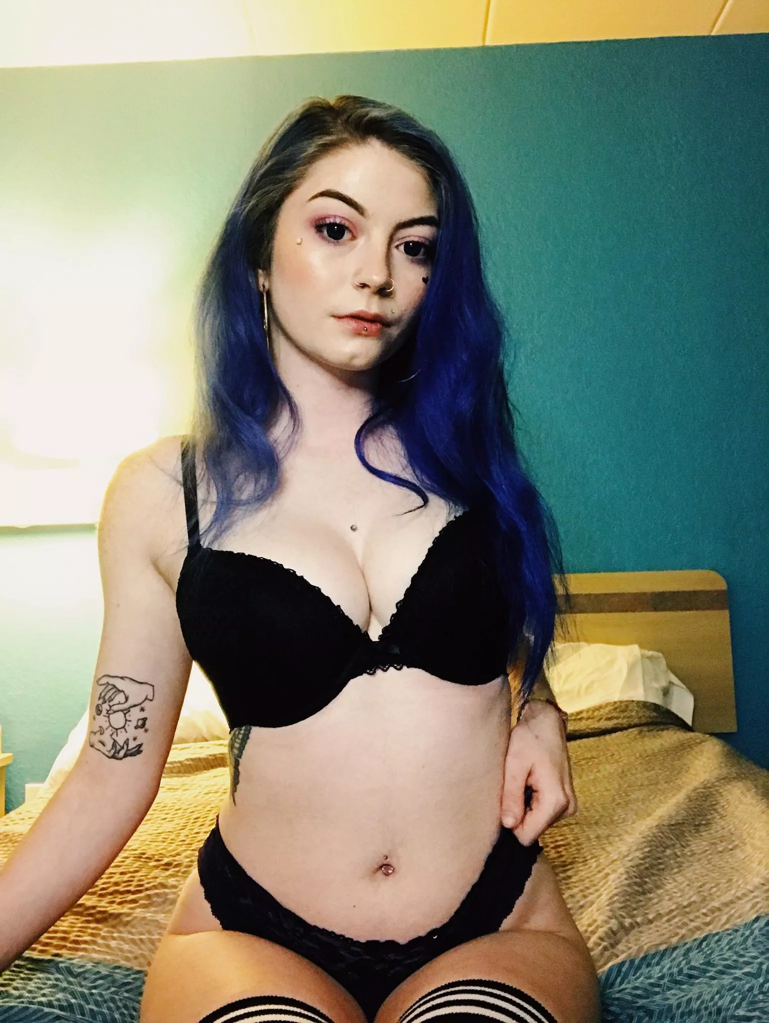 can I get a 😍 for my hips in this pic because damn posted by katherinepine