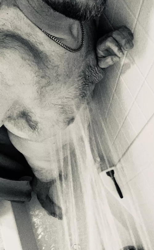 Can I get a gal to help me lather up? by workyworky79