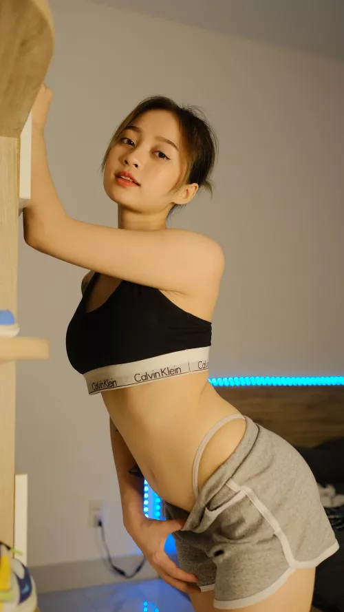 Can I get some love? by HoangThuy_Van