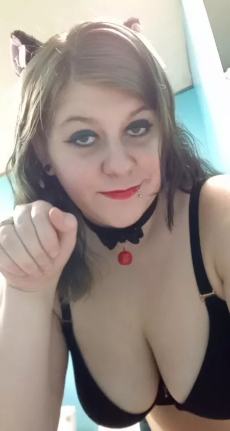 Can I lay on your lap? by His_Kawiia95