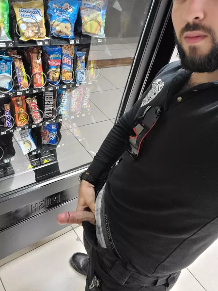 Can I offer you some snacks 😋? by White_Bear96