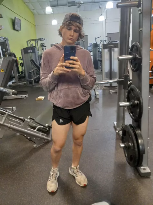 Can I pull off short shorts?? by Unlucky-Effort3529