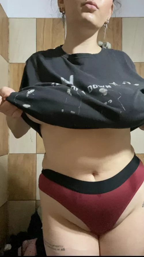 Can i send you pics like this one? by Nancy-Lover