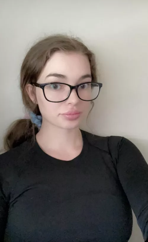 Can I send you selfies ? by realprettyangel